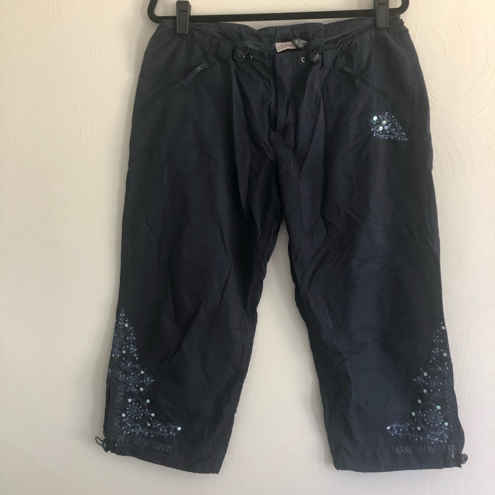 3/$21 🍭 Y2K Sporty Windbreaker Embroidered Capris